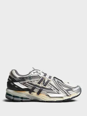 M1906AD Sneakers in Silver Metallic