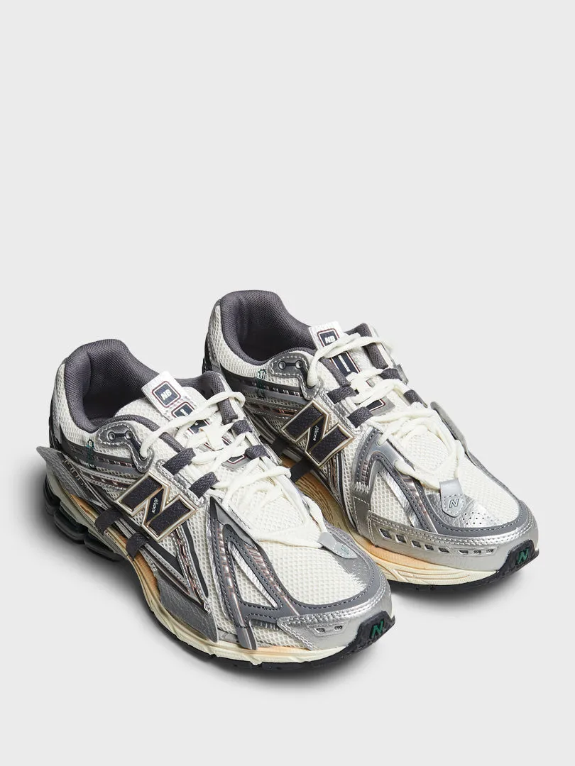 M1906AD Sneakers in Silver Metallic