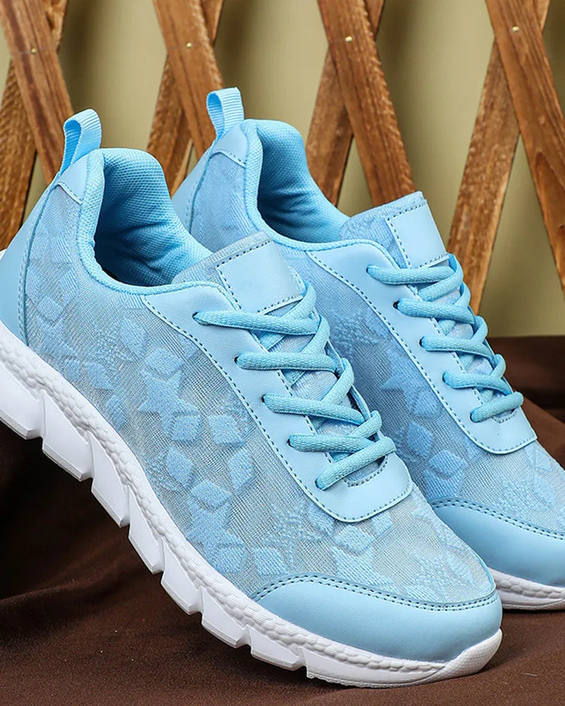 Simple solid color breathable lace-up sneakers